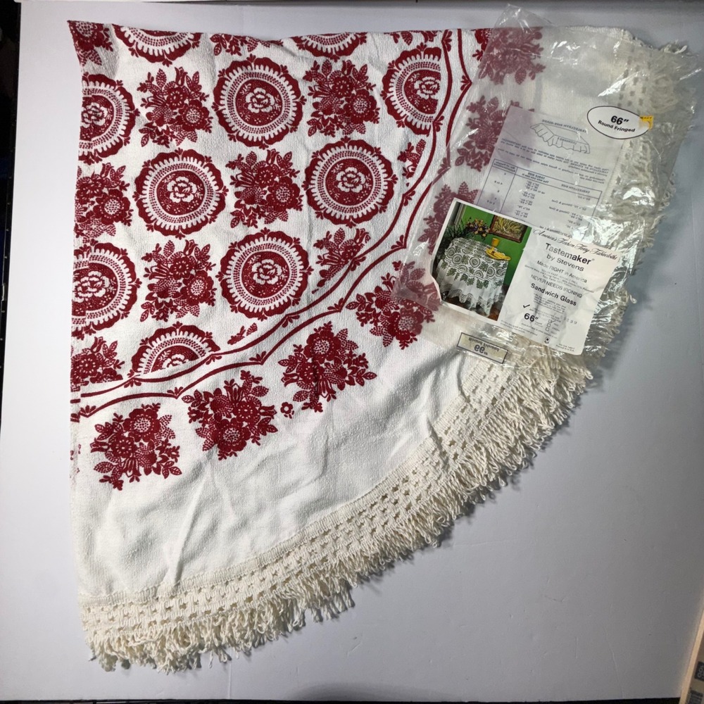 Vintage Tastemaker by Steven's 66" Round tablecloth red floral mandala NOS